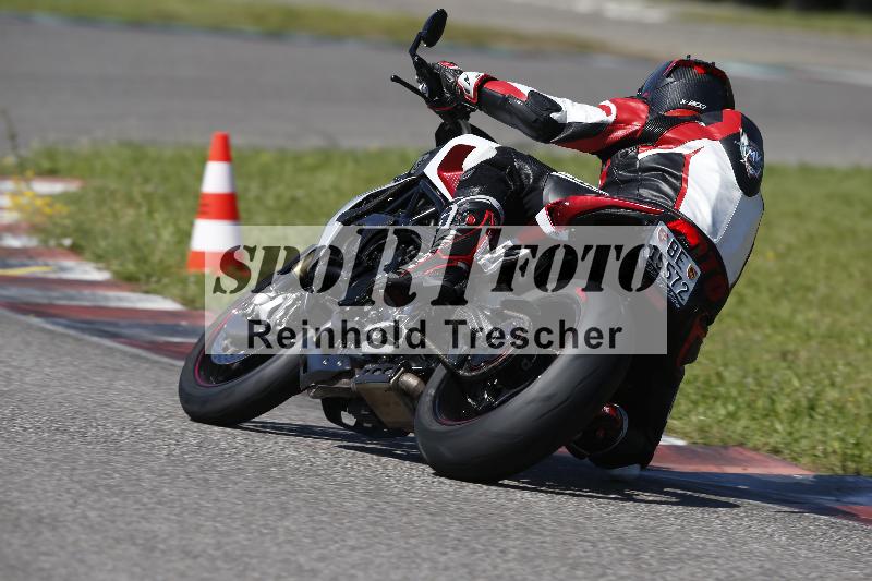 /Archiv-2024/29 12.06.2024 MOTO.CH Track Day ADR/Gruppe gelb/14